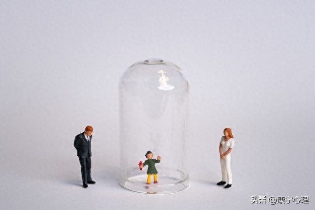 孩子抑郁了家長怎么做心理輔導(dǎo)_輔導(dǎo)孩子抑郁了_輔導(dǎo)孩子抑郁癥